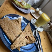 Galette veggie  y tostada huevo poché con aguacate   at Mamuka  in Madrid