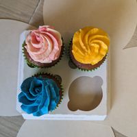Some vegan options at Petal Cupcakes in Auckland