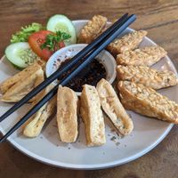 Fried tofu and tempeh at Waroeng Bagoes in Ubud
