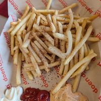 Fries at doen doen® kebap in Berlin