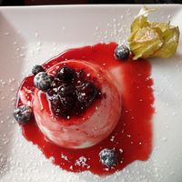 Vegan panacotta at Spaccanapoli Nr. 12 in Berlin