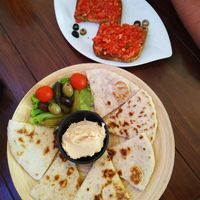 Hummus with Nan ans brushetta tomato basilic gallic at Artha in Porec