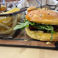 Vegan burger with fries at Beer's in Coimbra