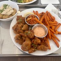 Oyster mushroom fries y Potatoes  at Grashka Deli in Ljubljana