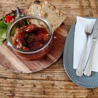 Currywurst mit Brot und Salat at Café Bistro Haasenmühle in Solingen