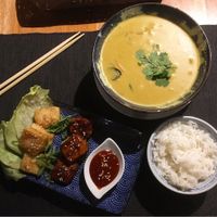 sweet potato curry and sticky tofu starter at Pod Norenami in Krakow
