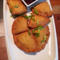 Vegan samosas at Pod Norenami in Krakow