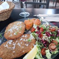 Milanesas de setas at Diverxa 53 in Talavera De La Reina