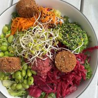 Vegane Falafel Bowl mit Avocado   at Leckereienliebe - Das Restaurant in Ketsch