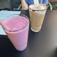 Smoothie Pink Protein und Eiskaffee  at vorveg in Hannover