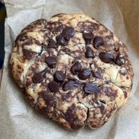 Vegan and gluten free chocolate cookie at El Obrador de la Paka in Madrid