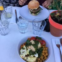 Burger and the vegan bowl minus the sweet potato fries who were still to come at DopHert in Amsterdam