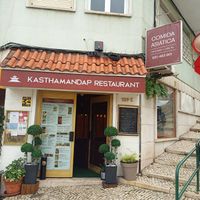 Entrance at kasthamandap Restaurant Algés in Alges
