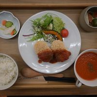 Vegan croquette plate at Fun & Natural Yotte-ne シマカラ食堂  in Hiroshima