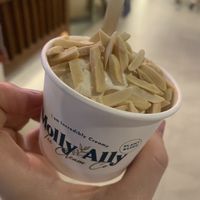 Lemon pie with almonds  at Molly Ally - Maybe closed in Bangkok