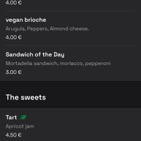 QR code menu options at Caffè Rosso in Venice