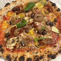 Vegan pizzaa  at le Fratel in La Rochelle