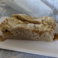 Pfirsich-Streusel-Kuchen at Kaffeehaus Gräfe in Jena