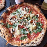I got the Sofia Loren with vegan mozzarella and I have no complaints at all it was delicious!  at Nuvola Napoli in Cologne