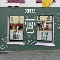 Outdside  at Pig & Leaf  in Dingle