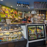 Counter at Lemolo Cafe & Deli in Wenatchee