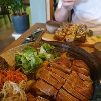 Wonton Nudeln mit veganer Ente at Chay Vegan Göttingen in Gottingen