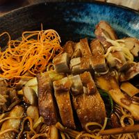 Wonton Nudeln mit Veganer Ente in Hoisin- Champignon-Sauce at Chay Vegan Göttingen in Gottingen