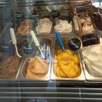Vegan ice cream flavours at Agricola in Lecce