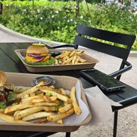 Sitting area at Bubbie's in Arlington