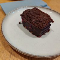 Vegan chocolate banana bread at MUTO in Madrid