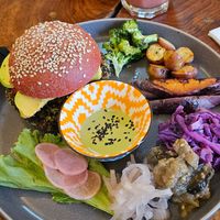 Quinoaburger at Café Vida in La Paz