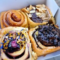 Vegan rolls at Cinnamood in Trier