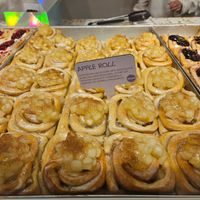 Apple Roll #Veganuary at Cinnamood in Trier