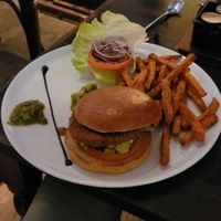 Planted mexican burger/sweet potato fries at Stars and Stripes in Opfikon