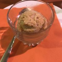 Vegan ijs (caramel amandel pecan) at Zus en Zo in Bocholt