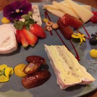 The cheese platter at Faire Tapas & Wine in Barcelona
