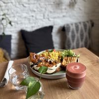 Red velved latte  at superplanty in Zagreb