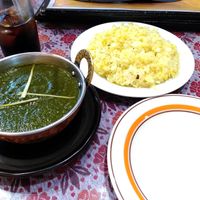 Spinach & potato curry and garlic rice at Everest in Matsumoto