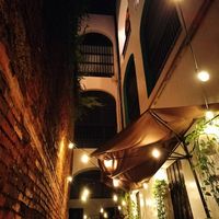 The courtyard at Aliado Bar & Aperitivo in San Juan