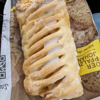 Apfeltasche at Bäckerei Konditorei Café Plank in Feucht