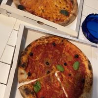 Pizza Marinara and Magherita  at Il Porticciolo in Manarola
