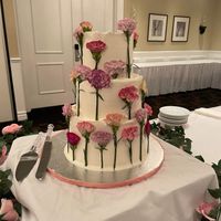 Strawberry-lemon wedding cake   at Hamilton Rose in Laval