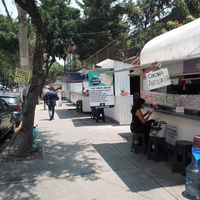 Vegan street food 🌱 at BasiVeg Antojitas in Mexico City