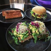 Saucijzenbroodje, broodje 'eier'salade en sloppy joe at Bataat in Amsterdam