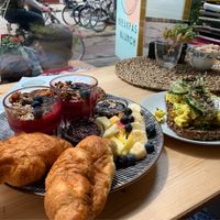 Vegan breakfast for 2 at Bataat in Amsterdam