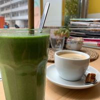 Green smoothie and coffee (with carrot cake on spoon!) at Bataat in Amsterdam