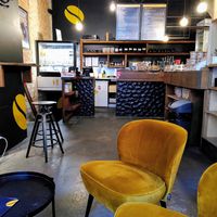 Eat-in space at Izy Coffee in Brussels