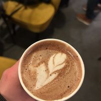 Cinnamon bun moccha 7€
  at Izy Coffee in Brussels