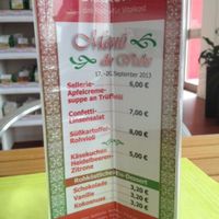 Menu of the week. At the bottom, the first sentence in German says 'we use no animal products.' at RohKostlich BistRoh in Speyer