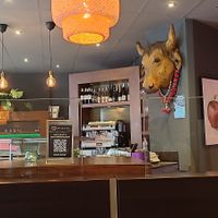 view of the bar 🐮 at Apple & Eve - Vegan & tierisch lecker in Hamburg